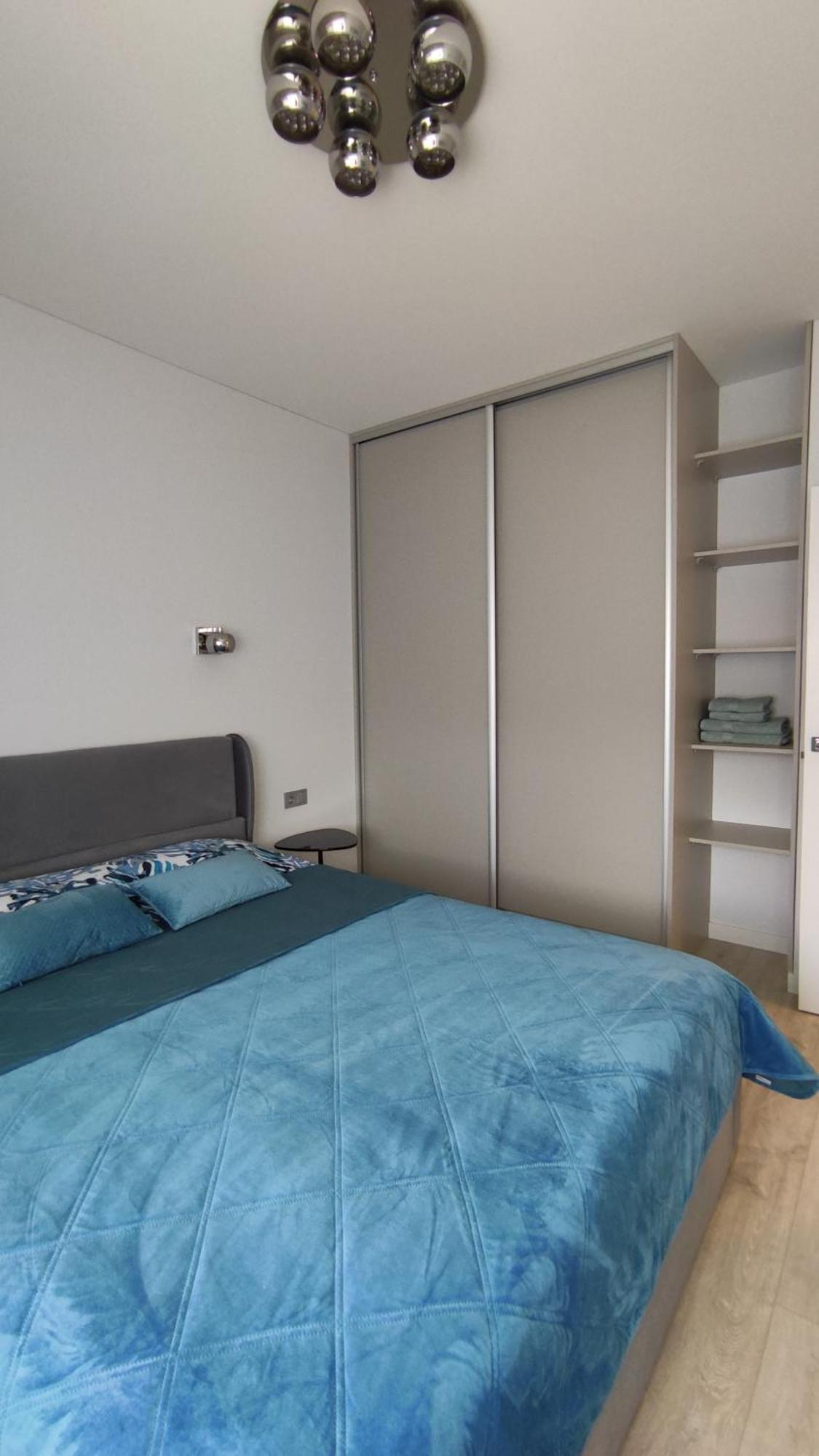 New J&R Apartment Near Girstutis, Free Private Parking & Self Check-In カウナス エクステリア 写真