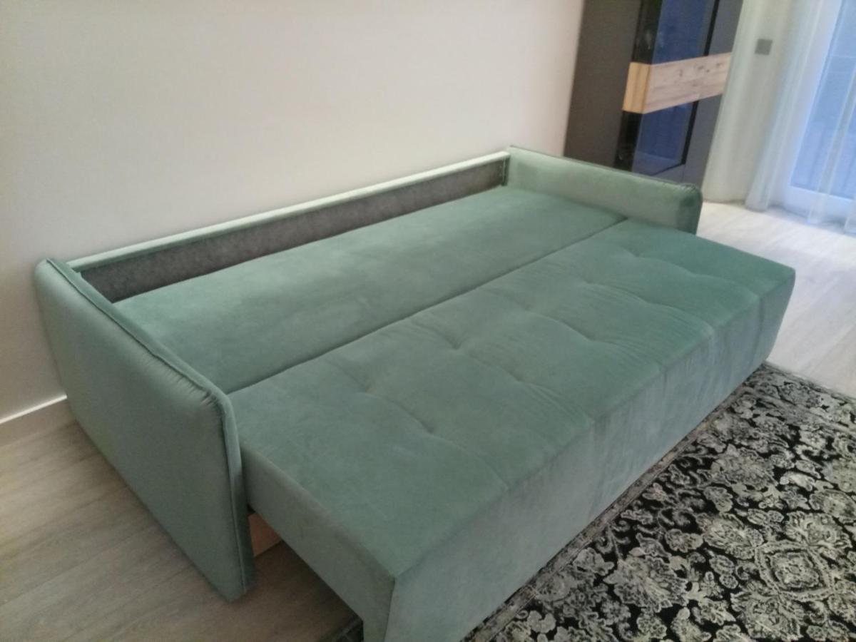 New J&R Apartment Near Girstutis, Free Private Parking & Self Check-In カウナス エクステリア 写真
